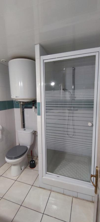 Appartement 45 M² Proche Du Centre Ville Lunel  Eksteriør bilde